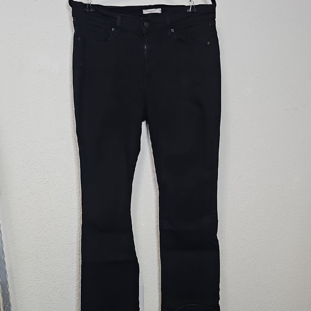 Sleek Black Straight Leg Women's Jeans